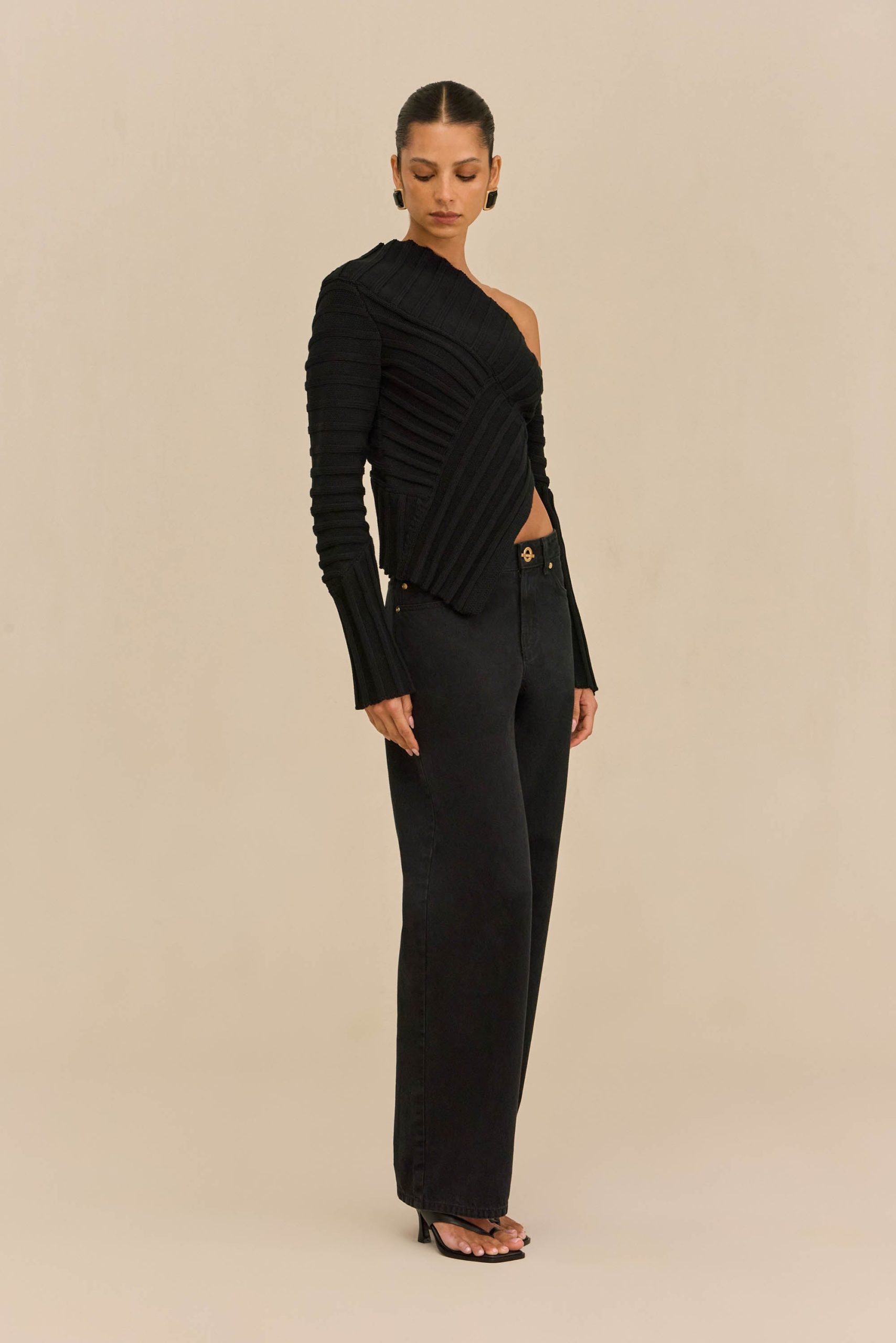 JAIDAN KNIT TOP - BLACK - Image 4